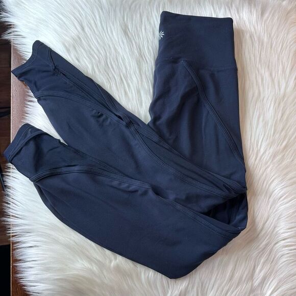 Athleta Navy Blue Mesh Cutout Salutation 7/8 Yoga Leggings Size XXS - Picture 1 of 16